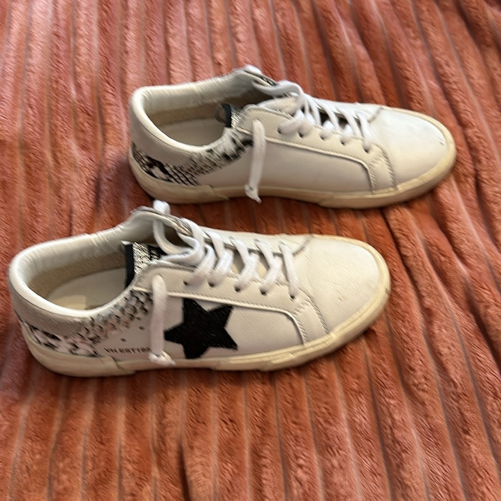 Vintage Havana Sneakers - Picture 2 of 6